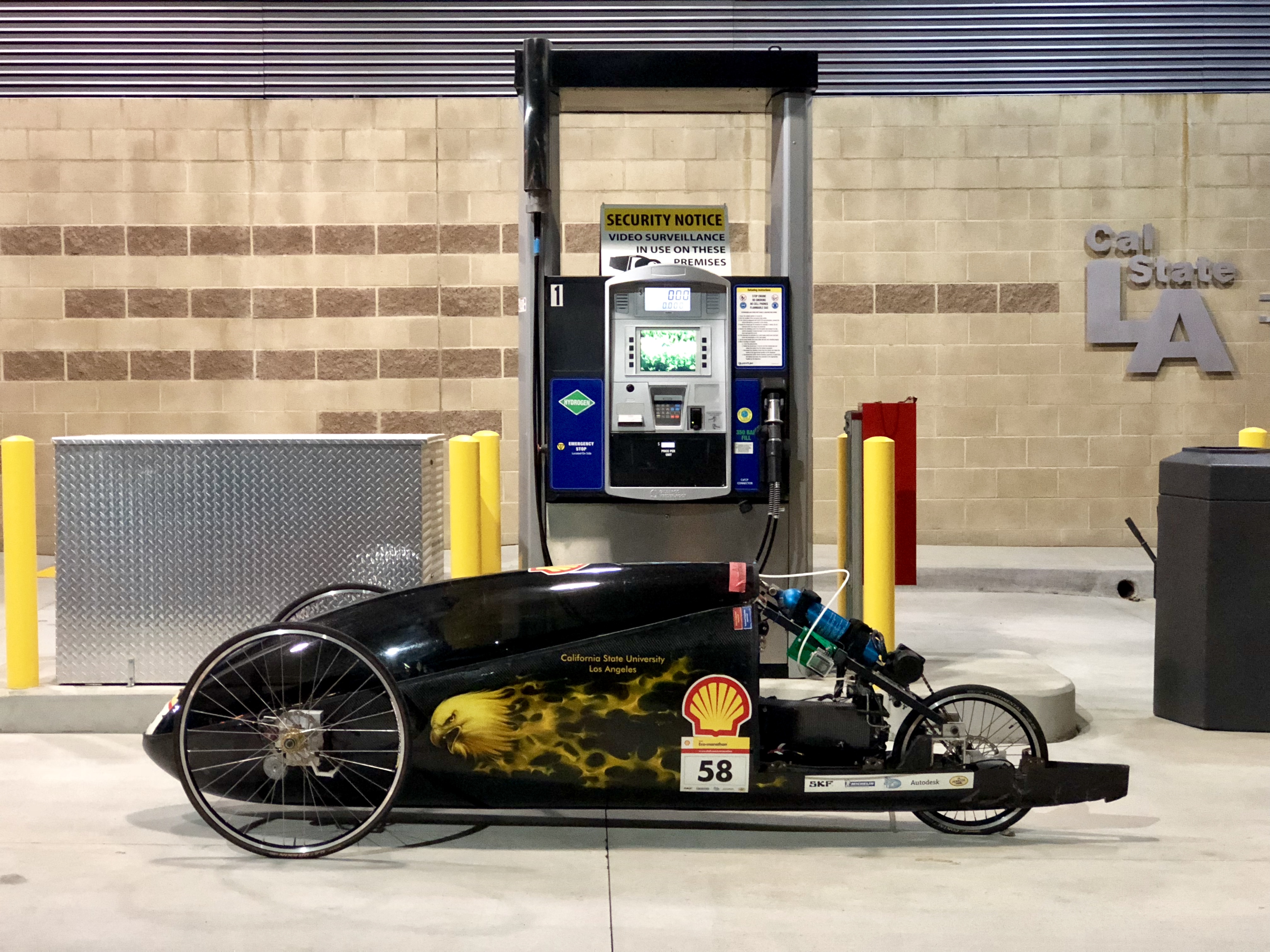 Hogen Electrolyzer and Heliocentris MHS Canister