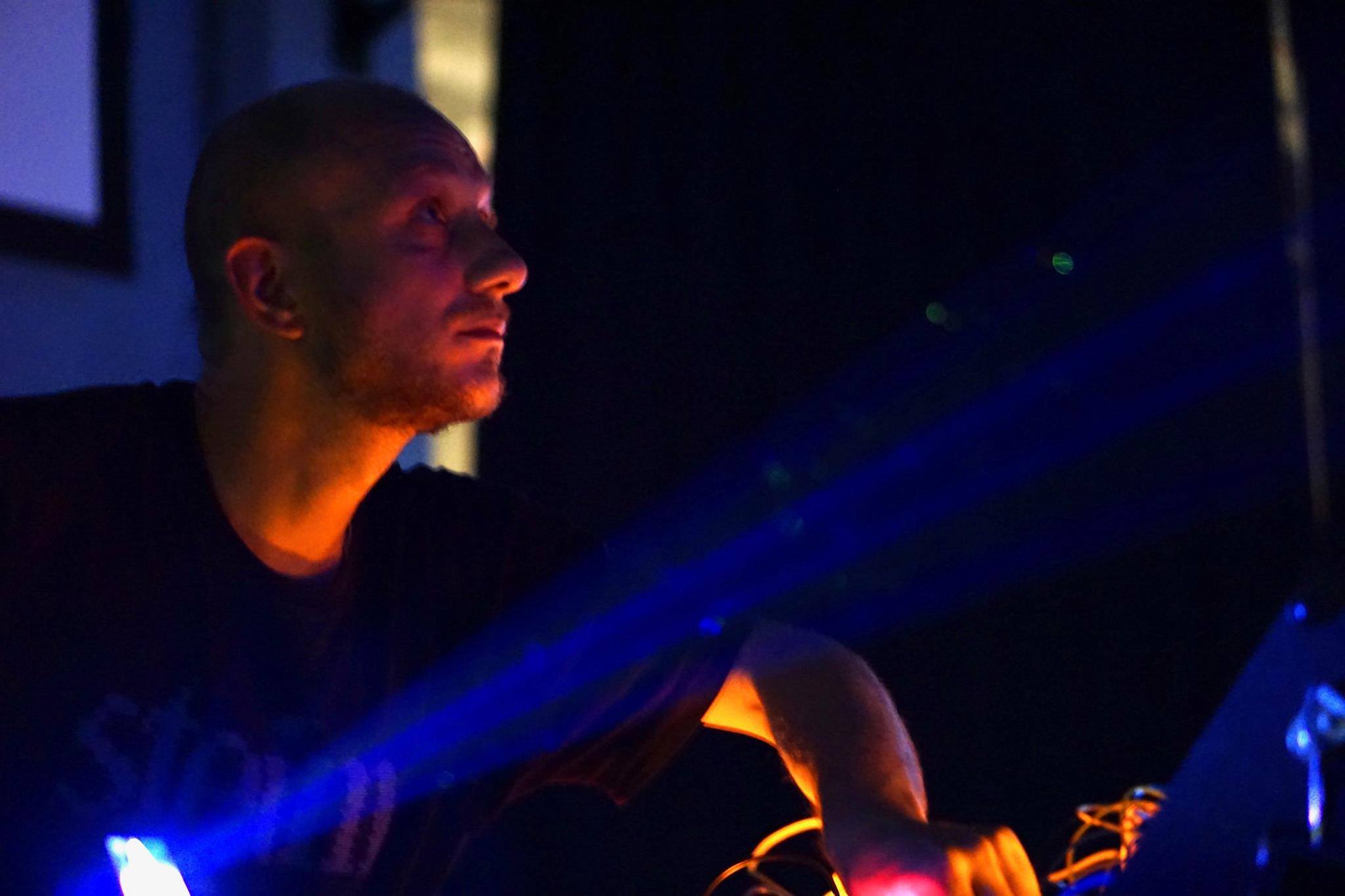 Alberto Novello: Laser Drawing