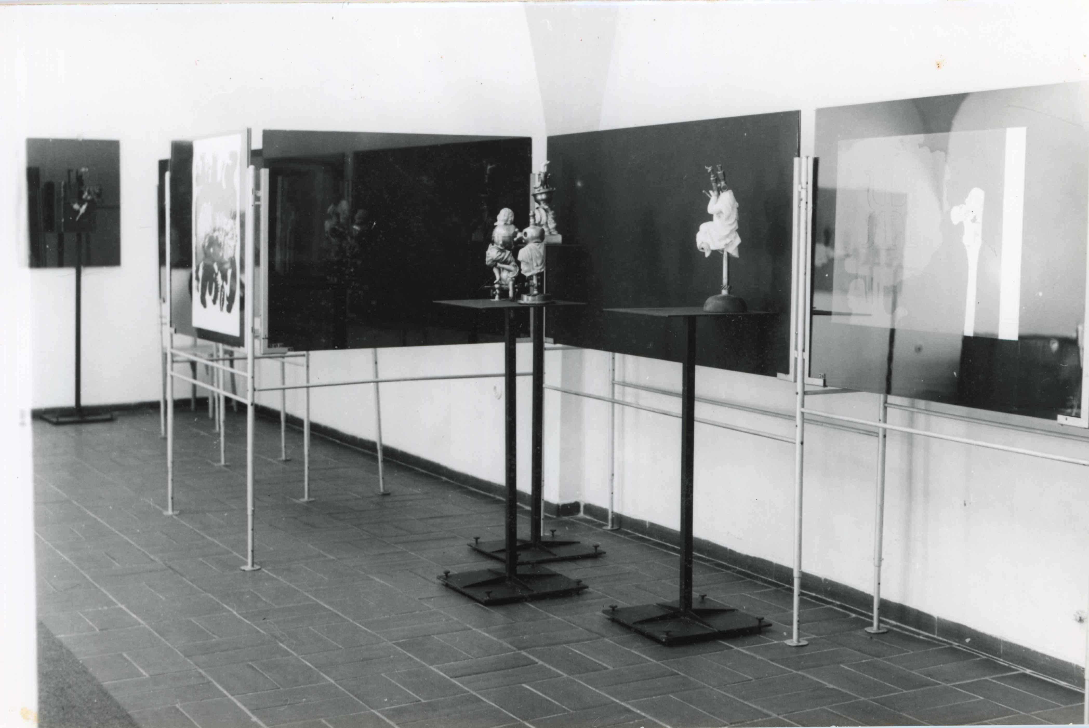 Jiří Hadlač – dřevoryty a&nbsp;objekty