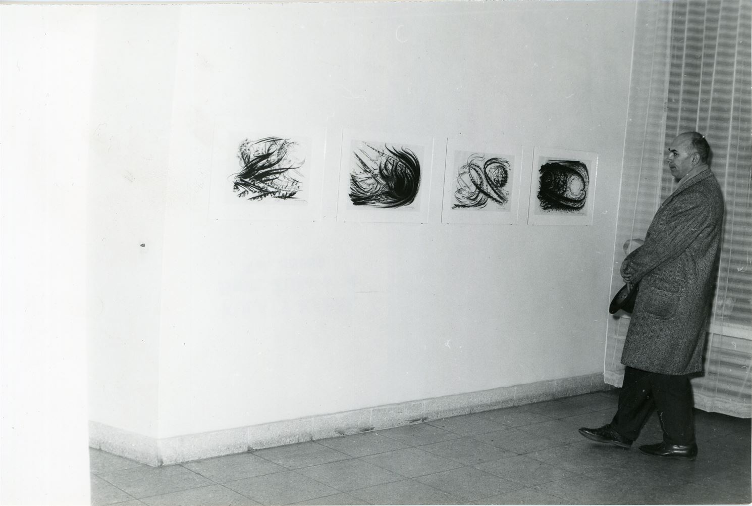 Rudolf Michalik. Černá proti bílé – kresby