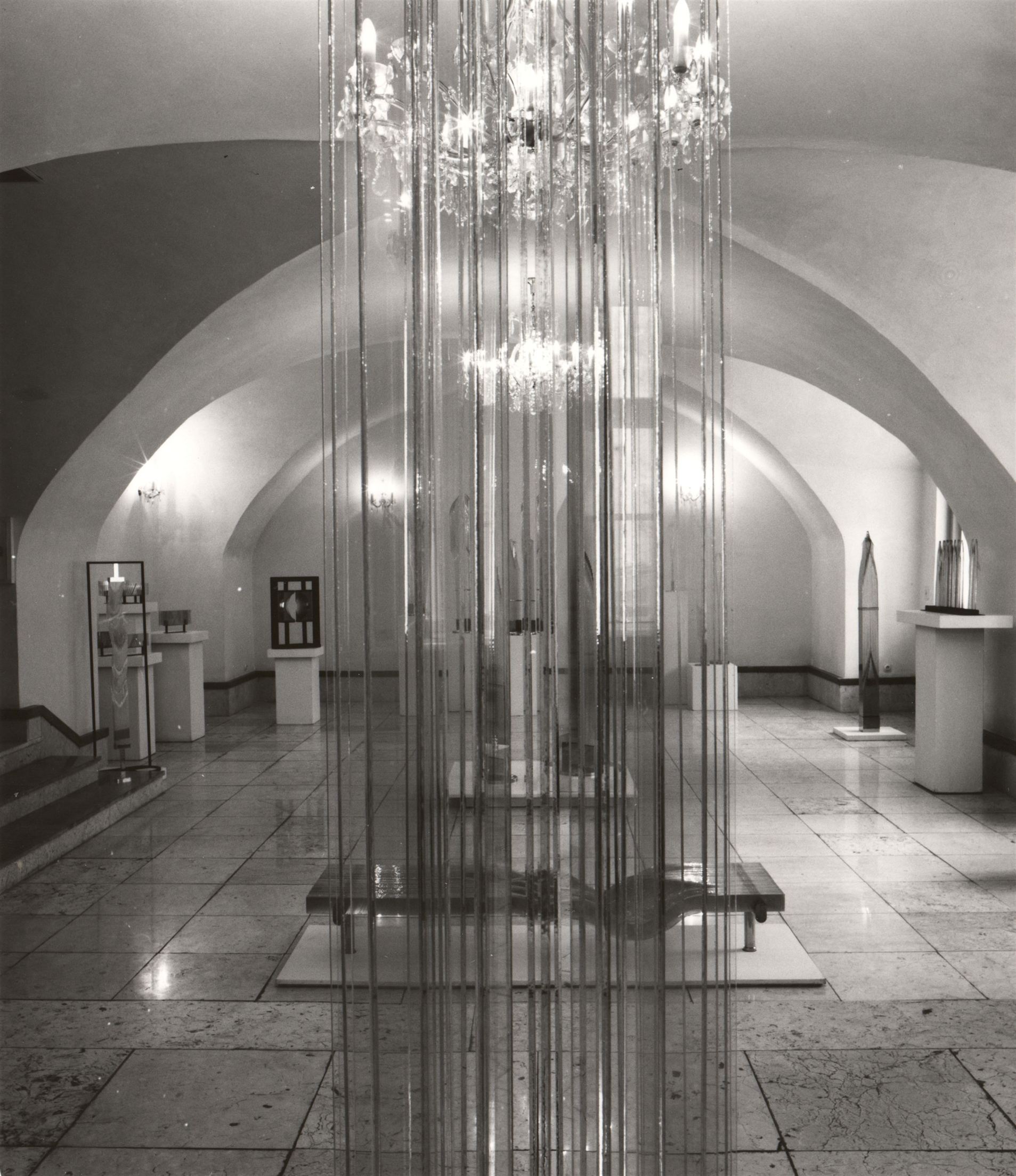 Valér Kováč – vrstvené sklo