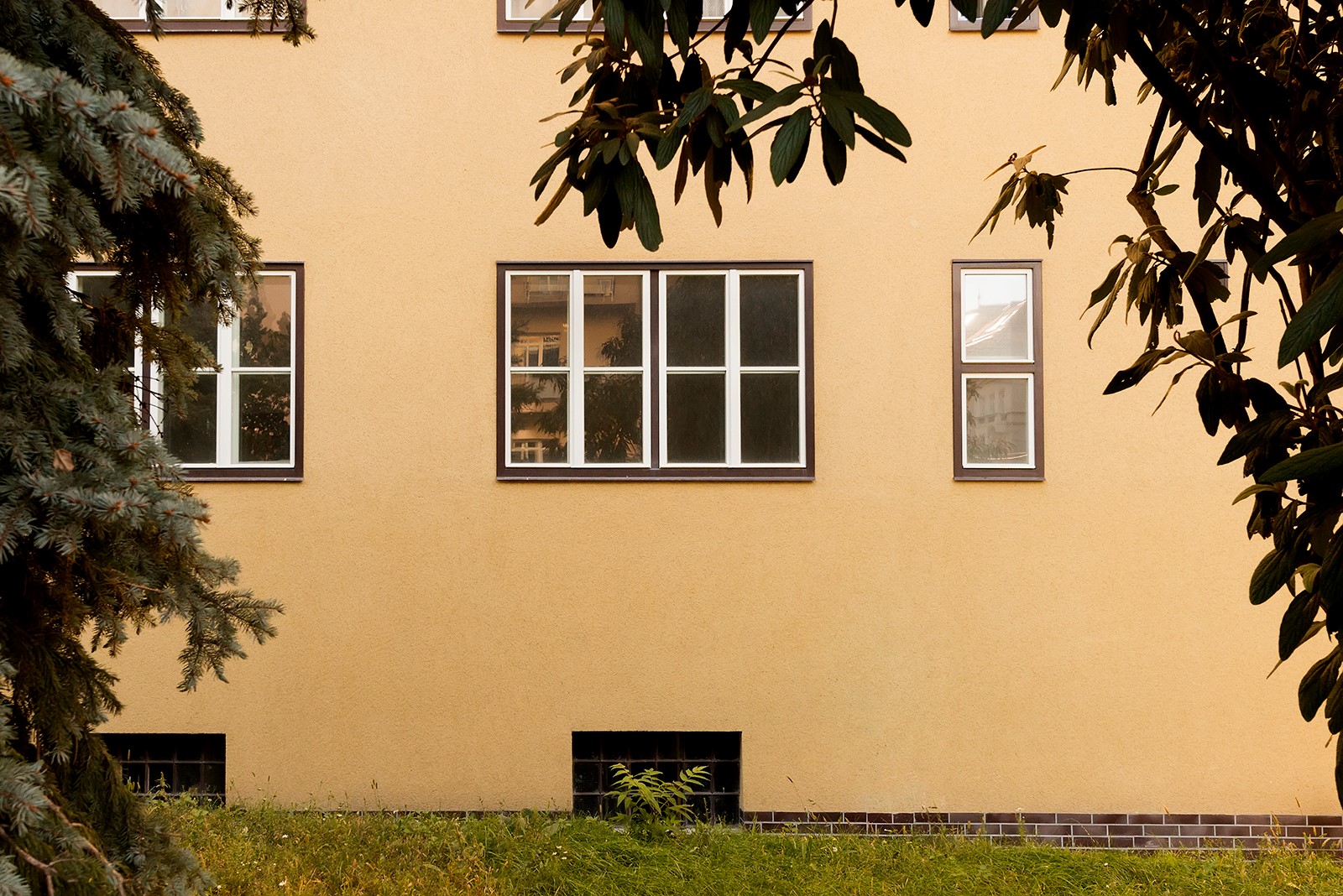 (Ne)jisté domovy - meziválečné sociální bydlení Husovic a&nbsp;Zábrdovic