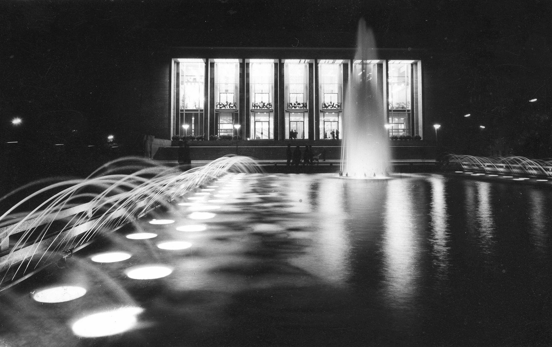 Eva Kmentová / Od Janáčkova divadla k&nbsp;Domu umění