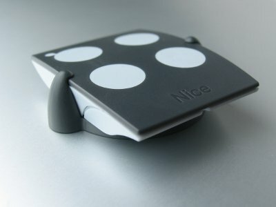 ON4 - čtyřkanálový dálkový ovladač Nice