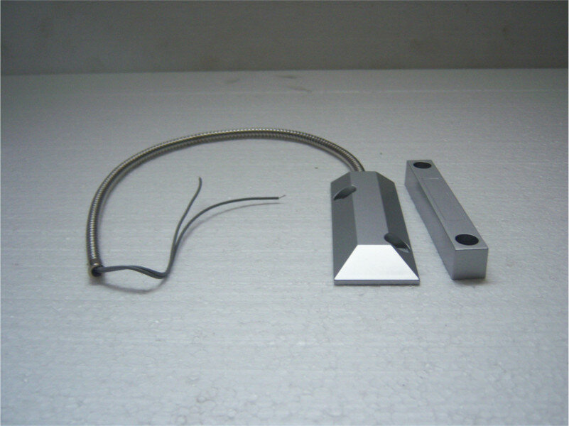 100_2985 - Drátový magnetický kontakt