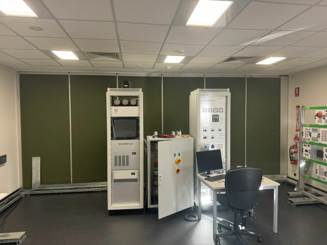 Heliocentris TAFE North Regional Installation