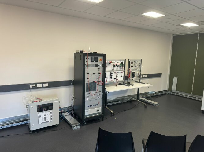 Heliocentris TAFE North Regional Installation