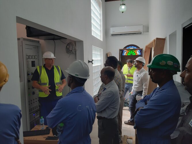 heliocentris-academia-nel-installation-bapco-bahrain0