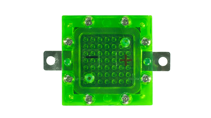 Mini hydrogen outlet fuel cell